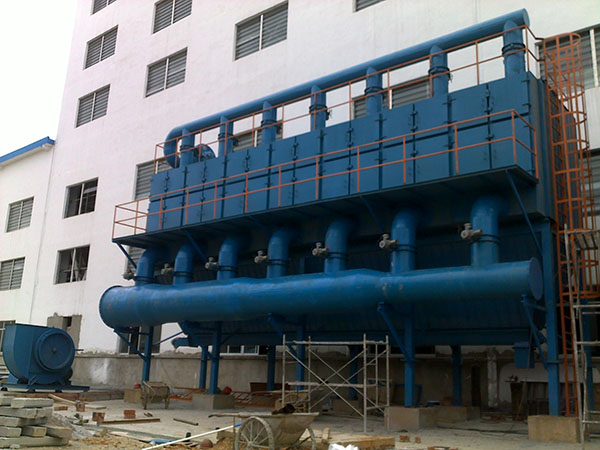 側(cè)裝式扁濾袋除塵器 側(cè)裝式扁濾袋除塵器